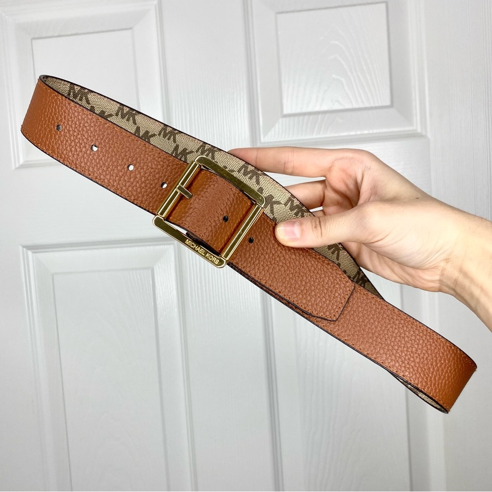 Michael Kors Reversible Logo MK Tan Brown Leather Belt Gold Size Small NWOT - Picture 2 of 15